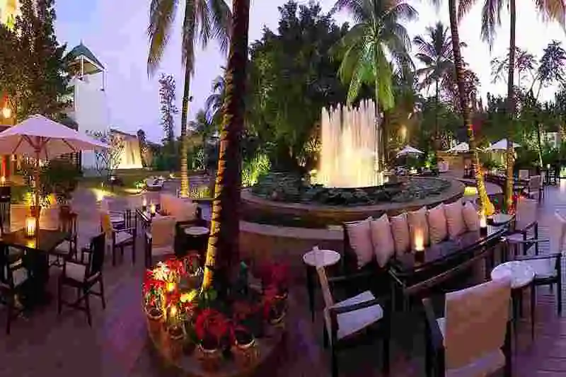 hotel leela near escorts